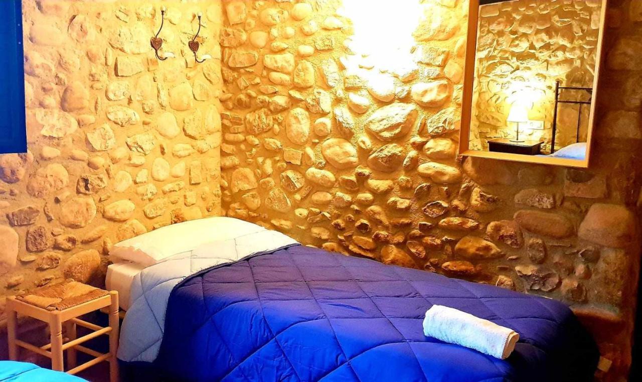 Masia Para Grupos Con Piscina Privada28 Pax Cabanelles 外观 照片